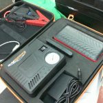 CHARGEUR D'AUTO (BOOSTER PACK) / NOIR