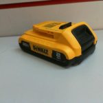 BATTERIE D'OUTIL SANS FILS / JAUNE