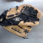 GANT DE BASEBALL / BRUN