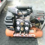 COMPRESSEUR A AIR / ORANGE