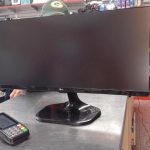 MONITEUR D'ORDINATEUR / NOIR