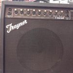 AMPLIFICATEUR DE GUITARE / NOIR