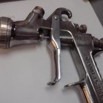 PISTOLET A PEINTURE / ARGENT
