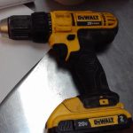 PERCEUSE (PERCUSSION, COLONE, ECT) / JAUNE