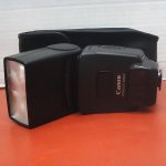 FLASH POUR CAMERA / NOIR