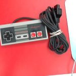 MANETTE NES 8 BIT  / GRIS