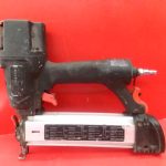 CLOUEUSE PNEUMATIQUE 4 EN 1