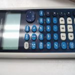 CALCULATRICE / GRIS