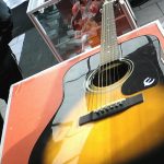 GUITARE ACOUSTIQUE / NOIR