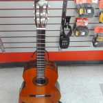GUITARE ACOUSTIQUE / BOIS NATUREL