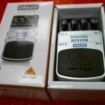 PEDALE A GUITARE / GRIS