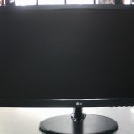 MONITEUR D'ORDI / NOIR