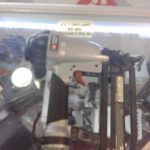 CLOUEUSE  A AIR / GRIS