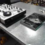 CONSOLE DE MIXAGE (MIXER) / ARGENT