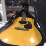 GUITARE ACOUSTIQUE / BEIGE