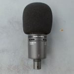 MICRO / GRIS