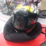 CASQUE DE MOTO / JAUNE