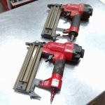 CLOUEUSE PNEUMATIQUE (GUN A CLOU) / ROUGE