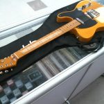 GUITARE ELECTRIQUE / MARRON