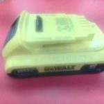 BATTERIE D'OUTIL SANS FILS / JAUNE