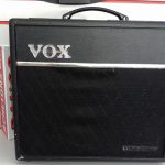AMPLIFICATEUR DE GUITARE / NOIR