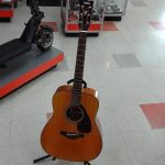 GUITARE ACOUSTIQUE / BOIS NATUREL