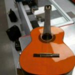 GUITARE ACOUSTIQUE / MARRON