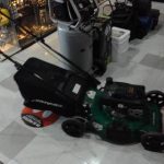 TONDEUSE A GAZON / VERT