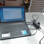 ORDINATEUR PORTABLE (LAPTOP)/GHZ:/RAM:1.8GB/DD:/ECRAN:/COULEUR:NOIR