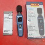 OUTIL ELECTRIQUE A DETAILLER / BLEU