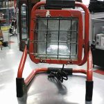 LAMPE SUR PIED (SPOT) / ROUGE