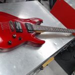 GUITARE ELECTRIQUE / ROUGE