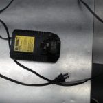 CHARGEUR DE BATTERIE SANS FILS / NOIR