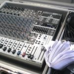 CONSOLE DE MIXAGE (MIXER) / NOIR