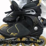 PATIN A ROUES ALIGNEES / NOIR