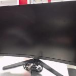 MONITEUR D'ORDINATEUR / NOIR