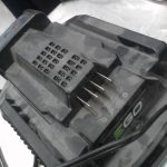 CHARGEUR DE BATTERIE SANS FILS / NOIR
