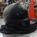 CASQUE DE MOTO / NOIR