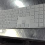 CLAVIER D'ORDI / BLANC