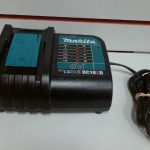 CHARGEUR DE BATTERIE SANS FILS / VERT