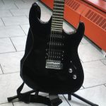 GUITARE ELECTRIQUE / NOIR