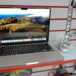 ORDINATEUR PORTABLE/GHZ:M2/RAM:8GB RAM/DD:256GB/ECRAN:13.6 POUCES/COULEUR:GRIS