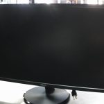 MONITEUR D'ORDI / NOIR