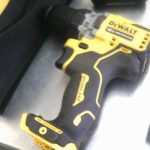 PERCEUSE (PERCUSSION, COLONE, ETC) / JAUNE