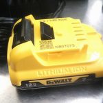 BATTERIE D'OUTIL SANS FILS / JAUNE