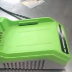 CHARGEUR DE BATTERIE SANS FILS / VERT