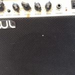 AMPLIFICATEUR DE GUITARE / NOIR