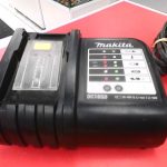 CHARGEUR DE BATTERIE SANS FILS / NOIR