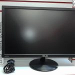 MONITEUR D'ORDINATEUR / NOIR