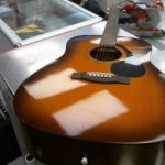 GUITARE ACOUSTIQUE / MARRON